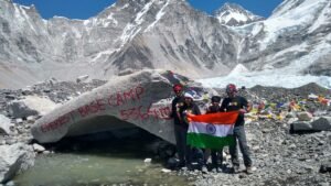 small group size reduces everest base camp trek cost